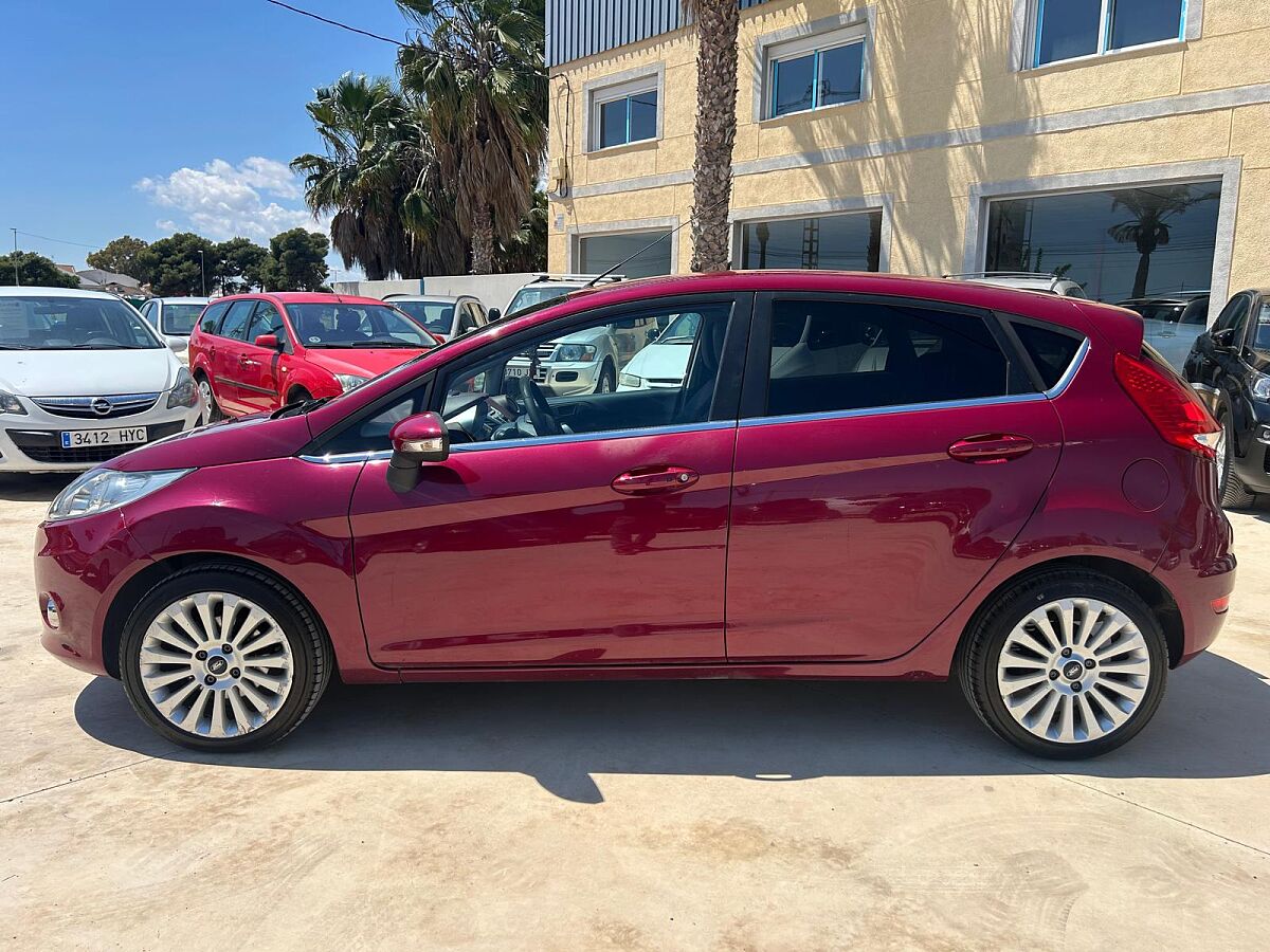 FORD FIESTA TITANIUM AUTO 1.4 SPANISH LHD IN SPAIN 71000 MILES SUPERB 2010